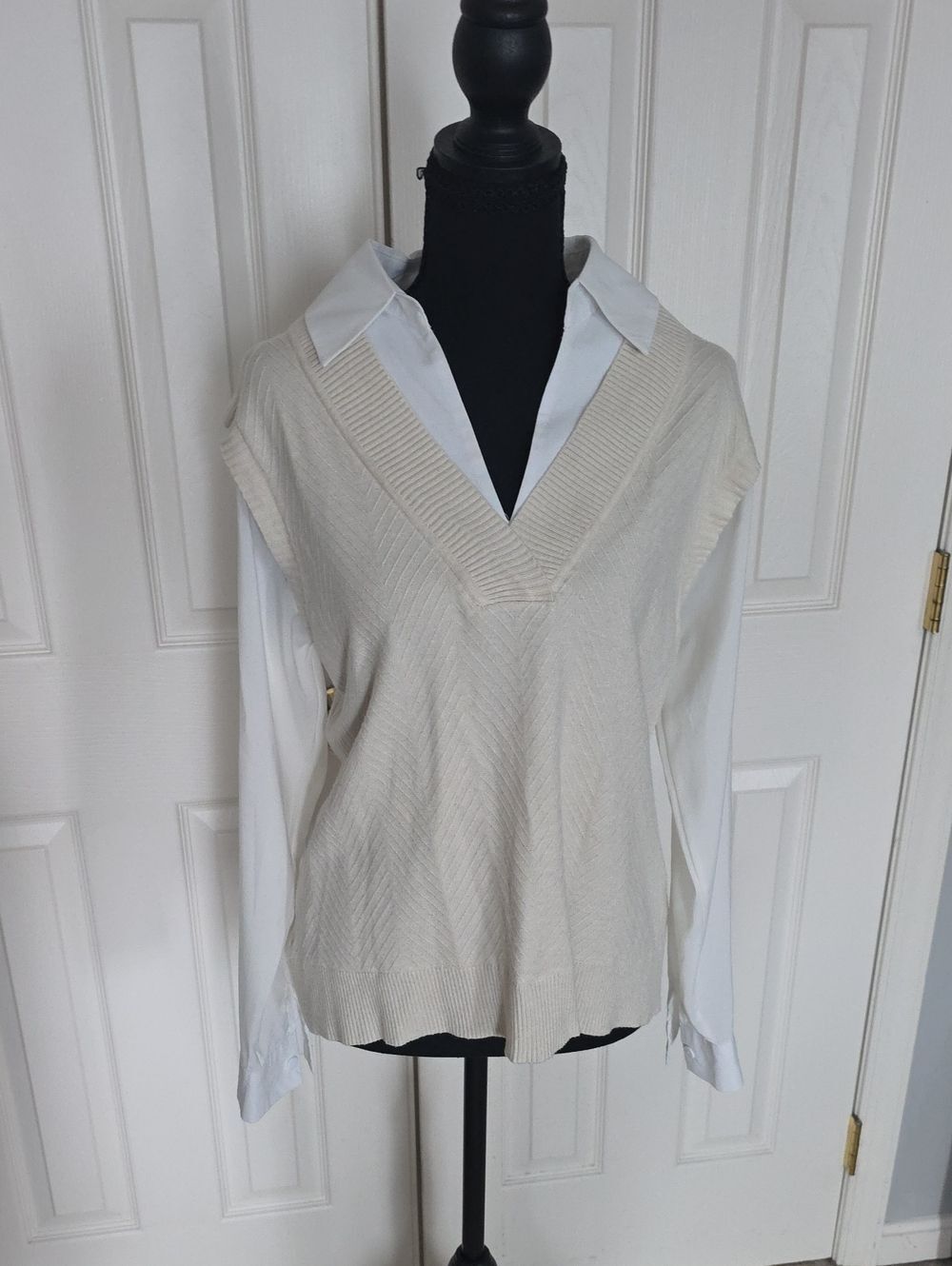 Vila Milano Cream ribbed mock layered sweater vest top size L